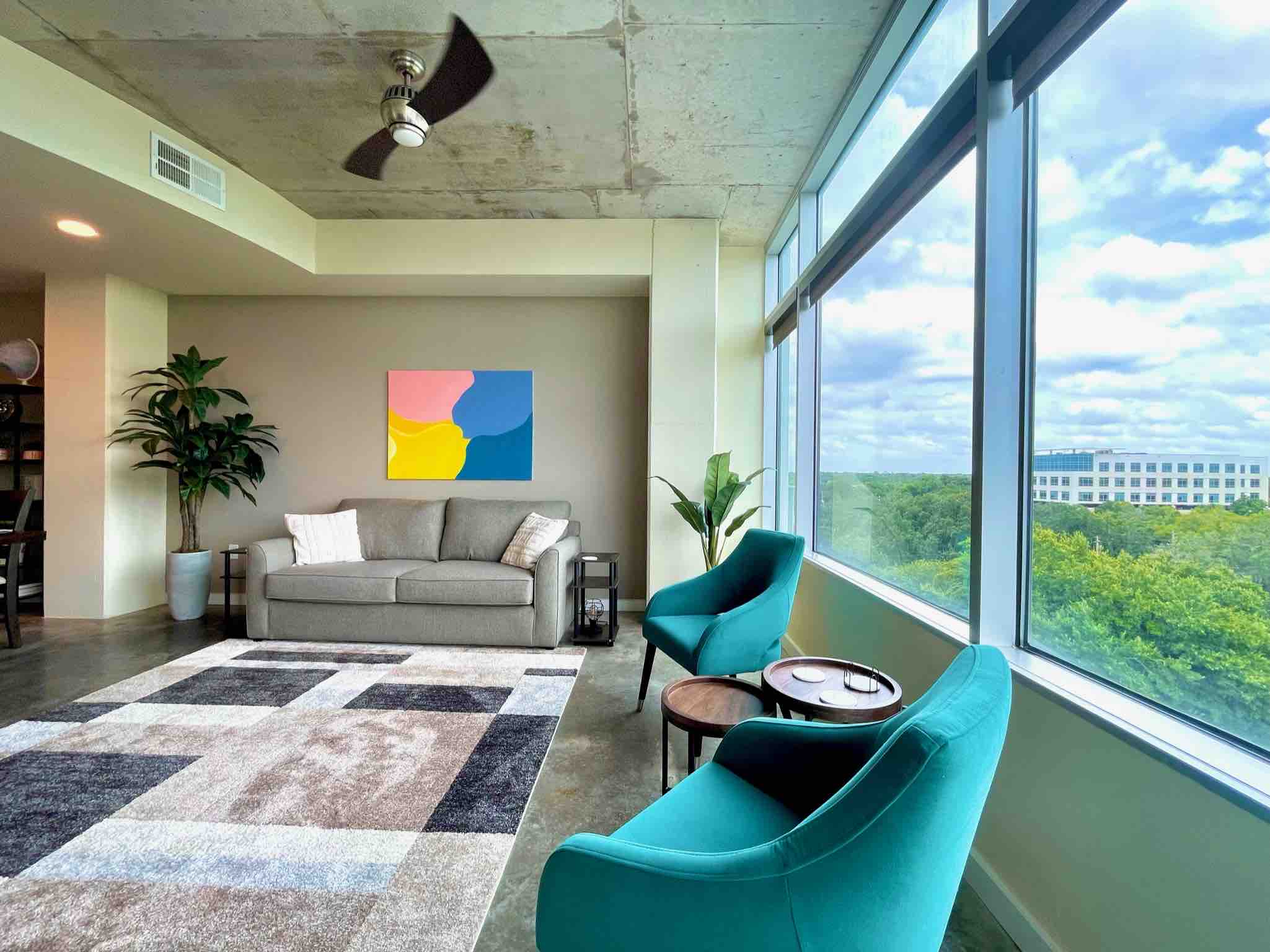 525 East Jackson Street – photo 1