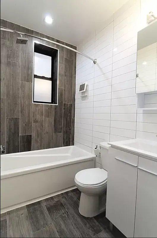 4499 Henry Hudson Parkway – photo 4