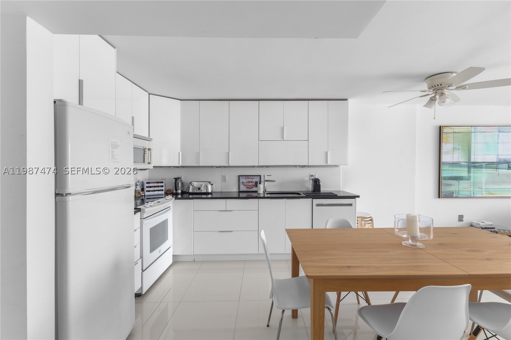 345 Ocean Dr – photo 4