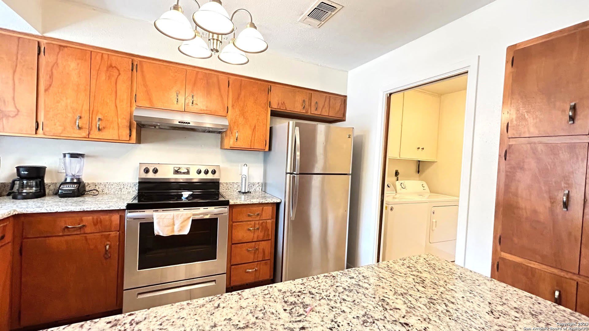 6216 RUE MARIELYNE ST – photo 4