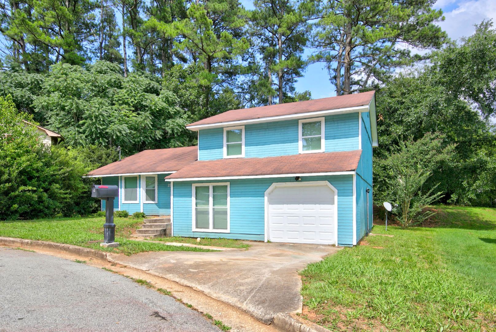 Renovated 3 bed/2 bath in Lithonia! – photo 2