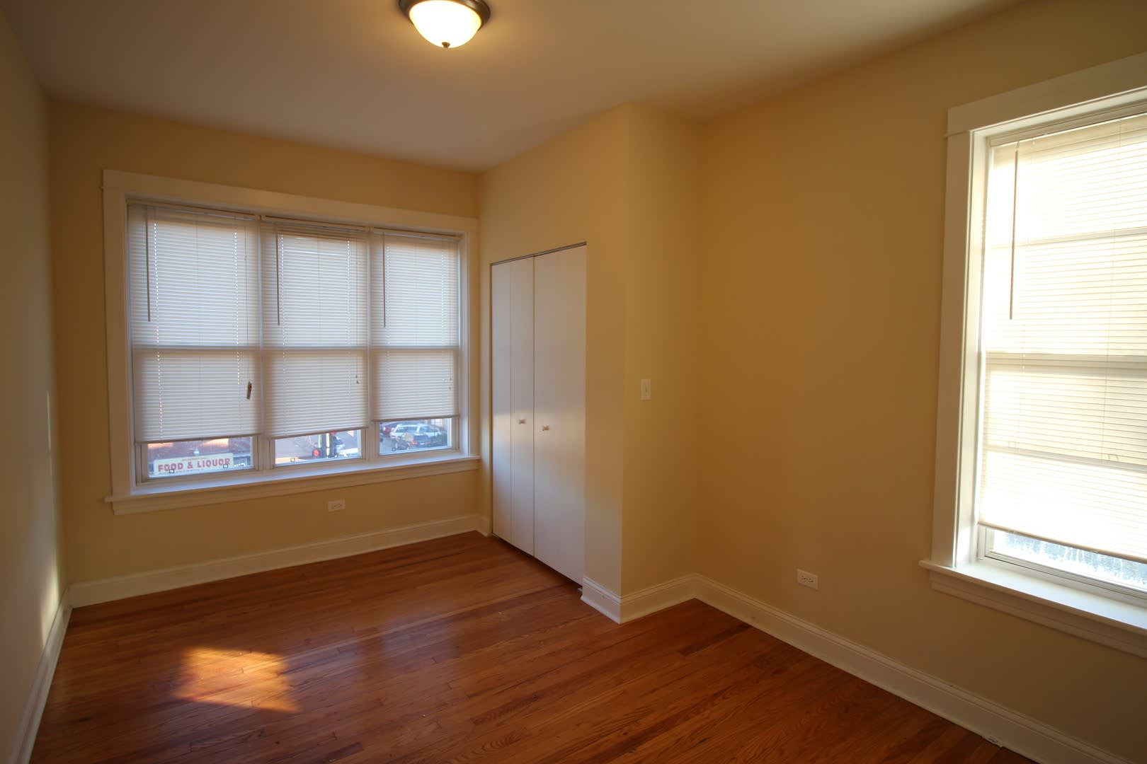 5032 N Western Ave – photo 5