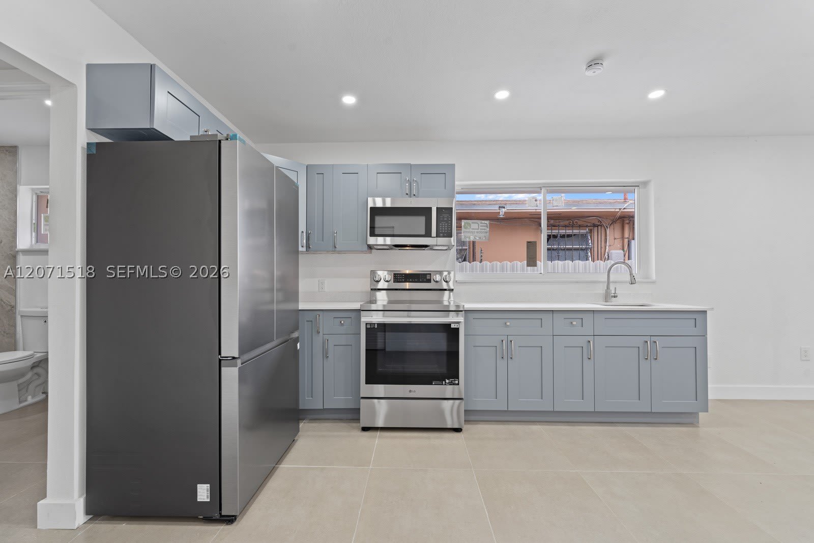 1849 NW 16th St – photo 3