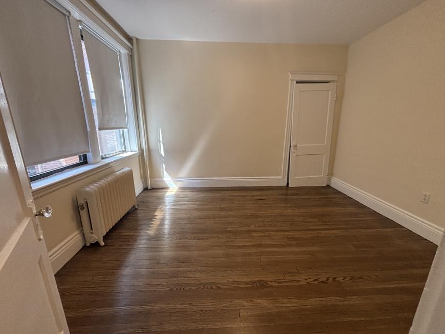 60 Queensberry St – photo 2