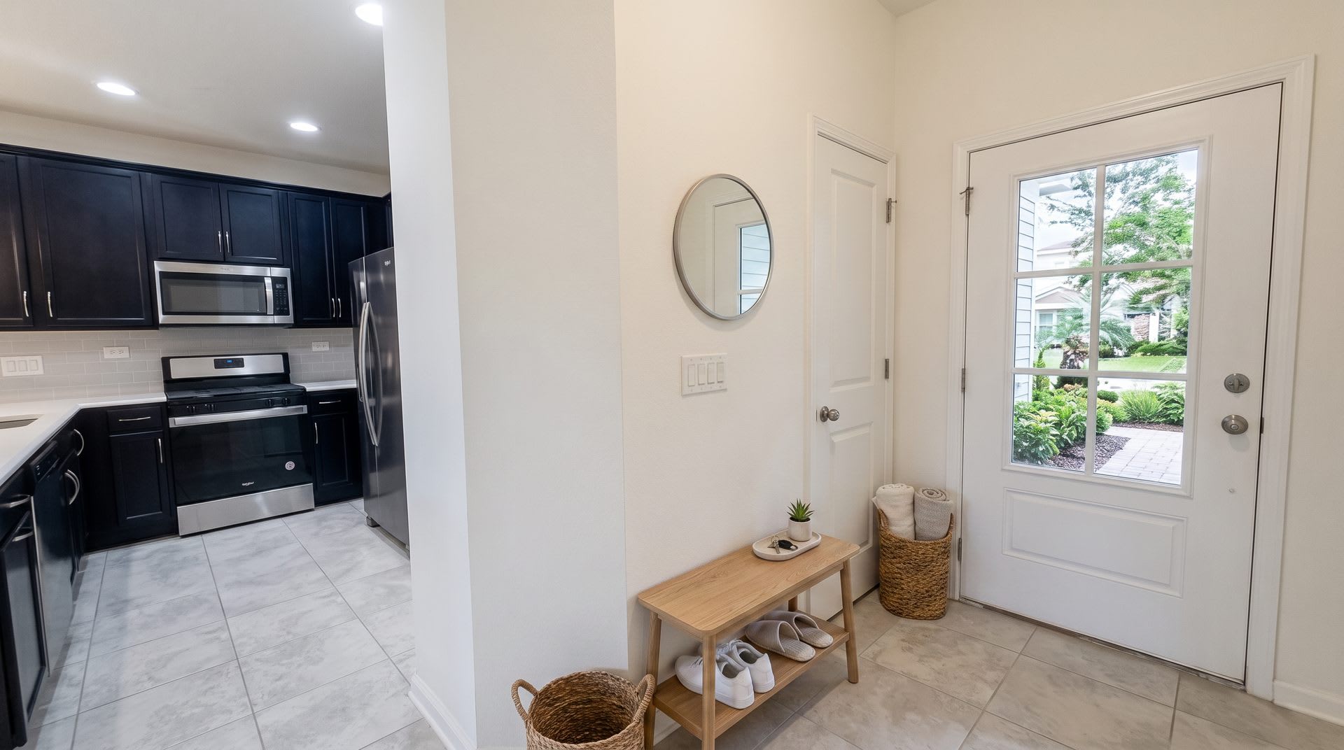 Luxury Townhome with Garage & Resort-Style Amenities in 32092 – photo 2