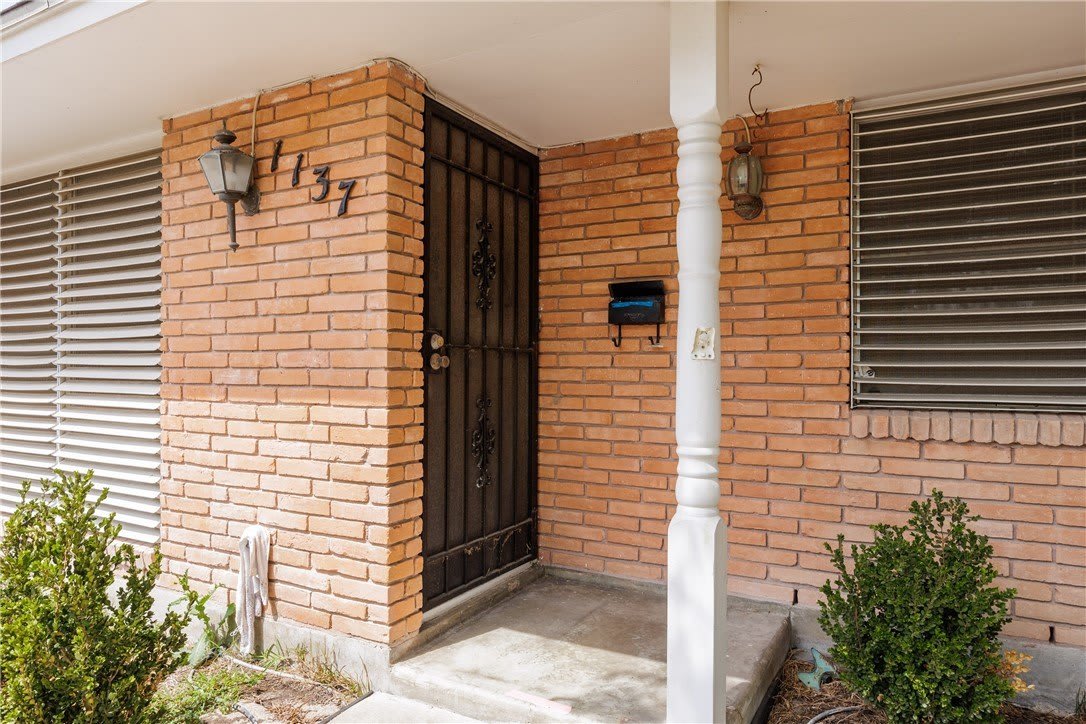 1137 Bradshaw Drive – photo 3