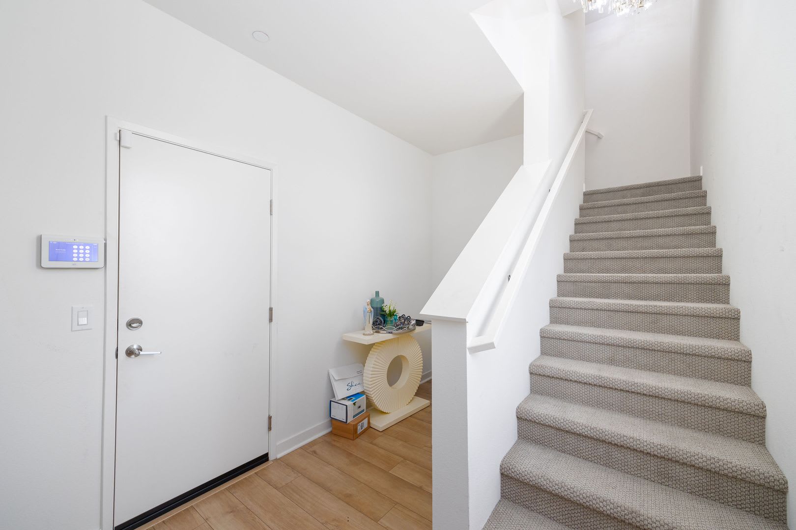 Modern 3-Story Townhouse in Agualuna! – photo 2