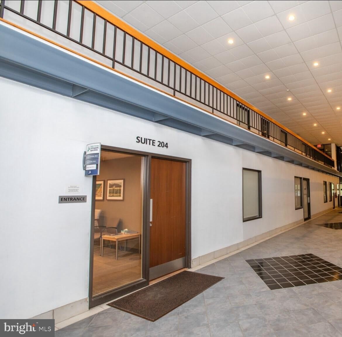 800 W STATE Street – photo 3