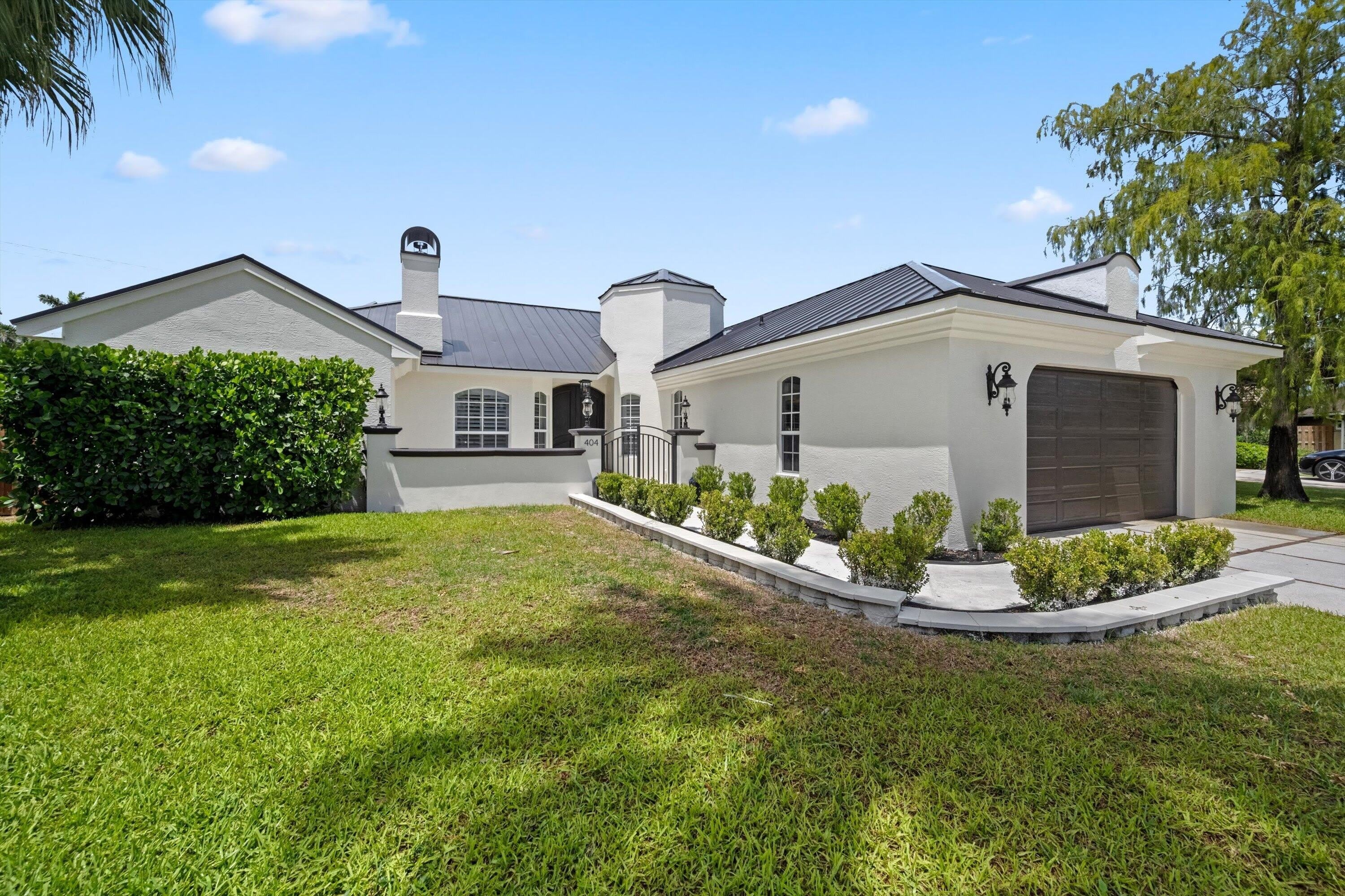 404 INDIGO Avenue – photo 3