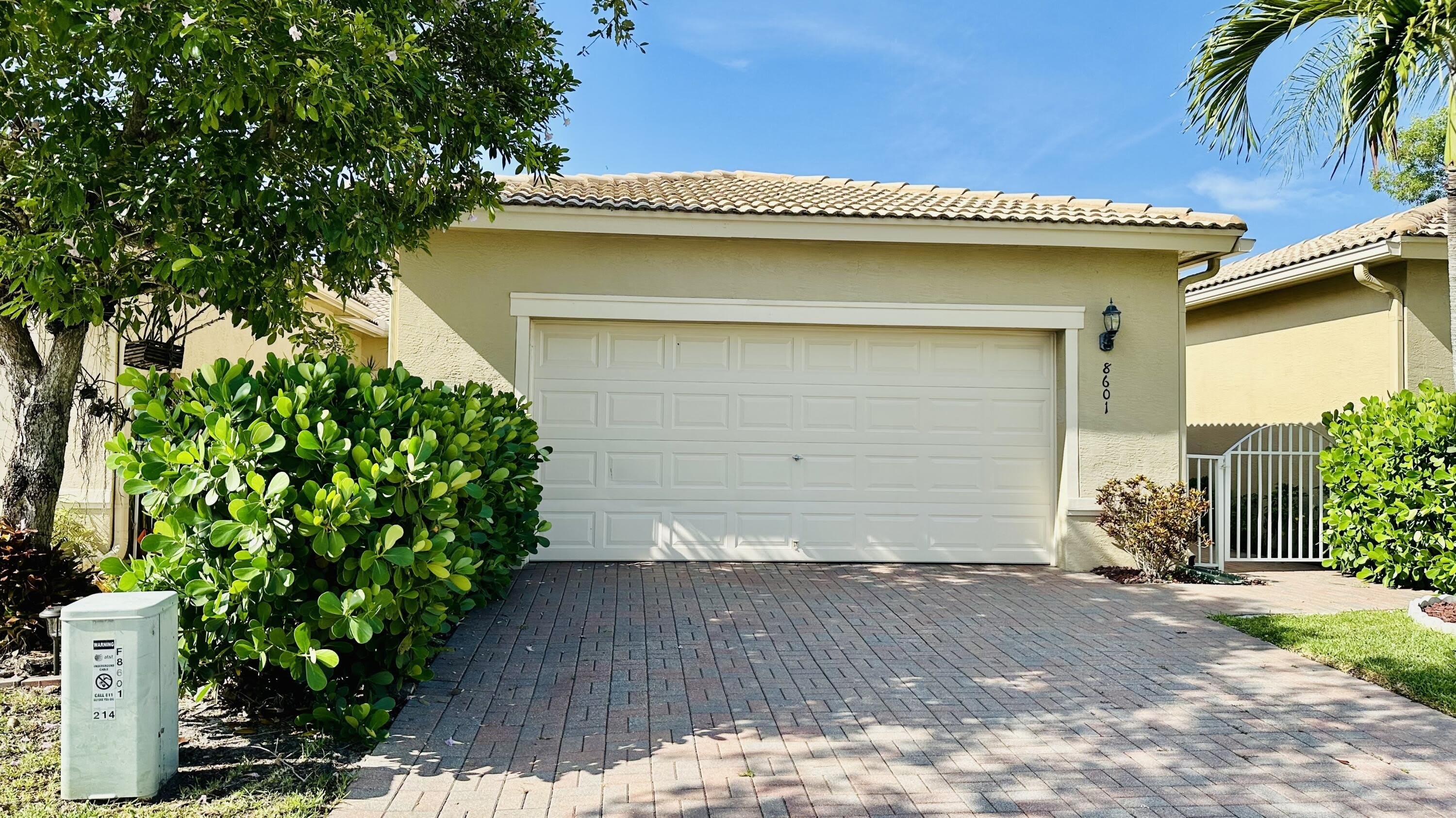 8601 Mangrove Cay – photo 1
