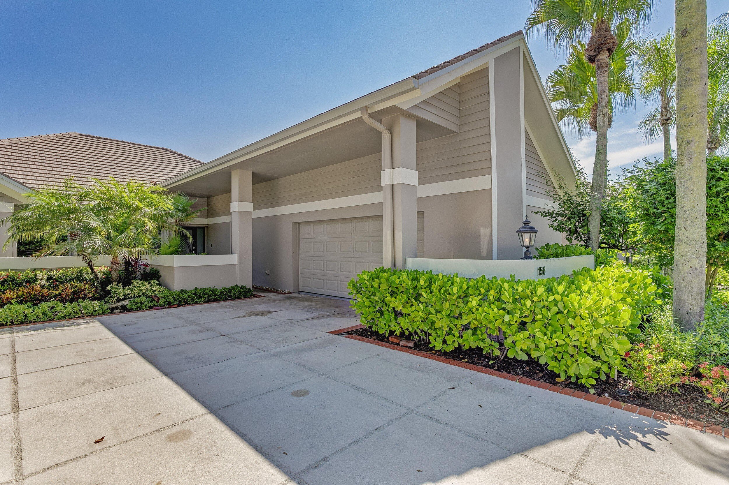 156 Coventry Place – photo 2