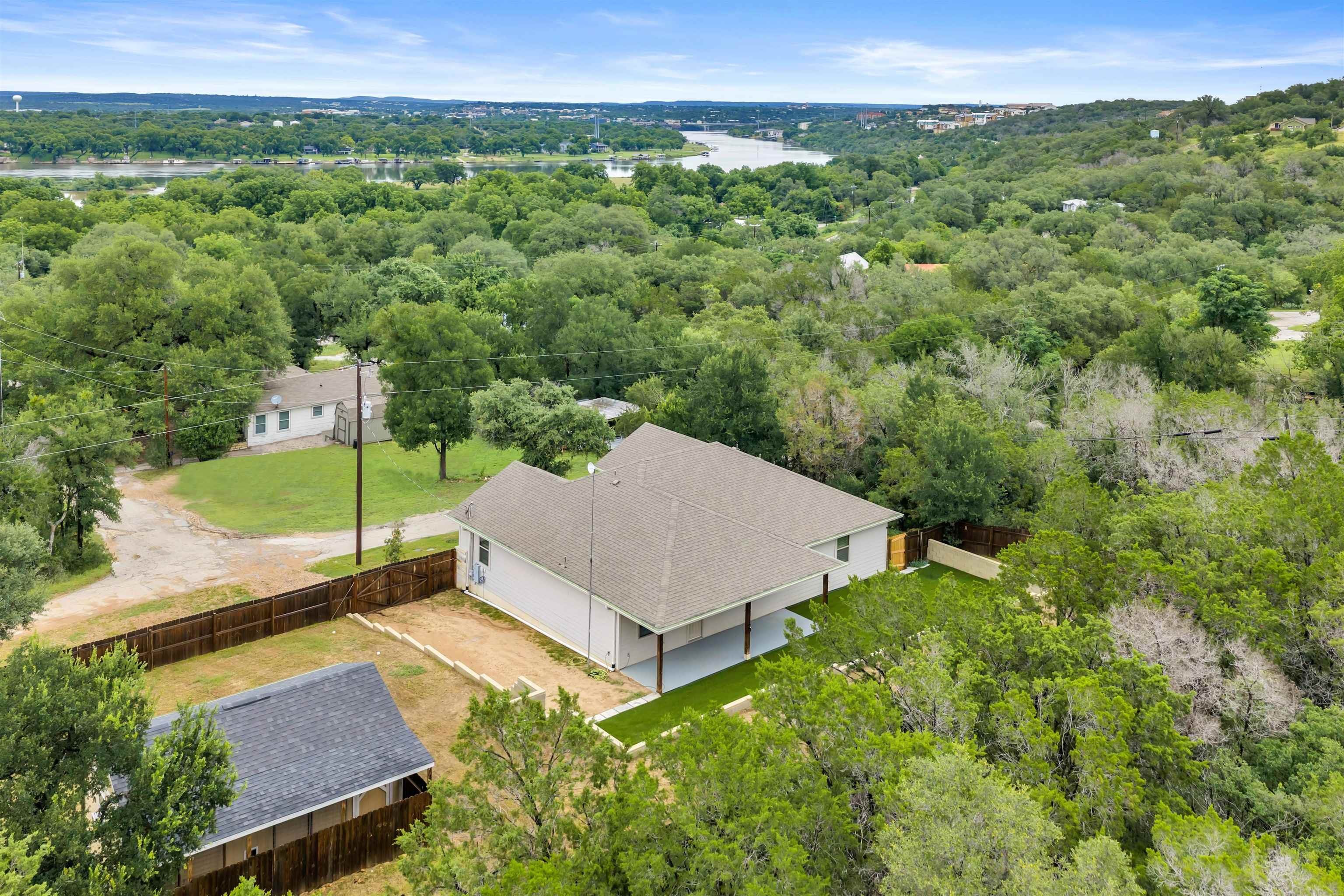 511 Taylor Dr – photo 4