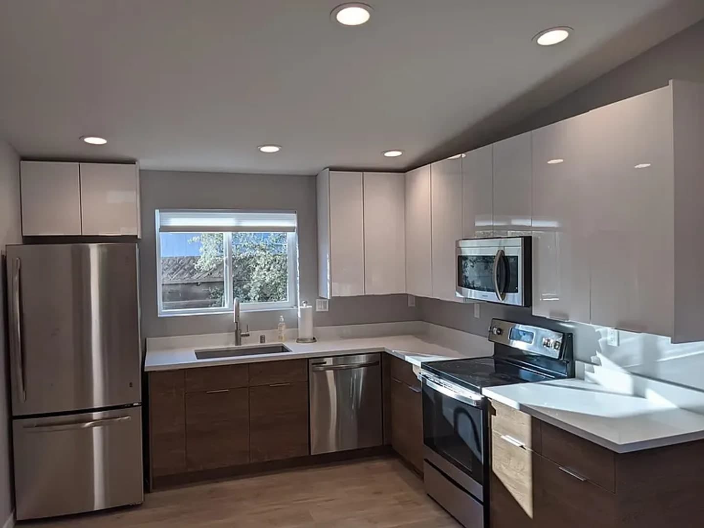 Modern 2Br 1Ba Adu In Prime Palo Alto Location 4183 Park Blvd A – photo 1