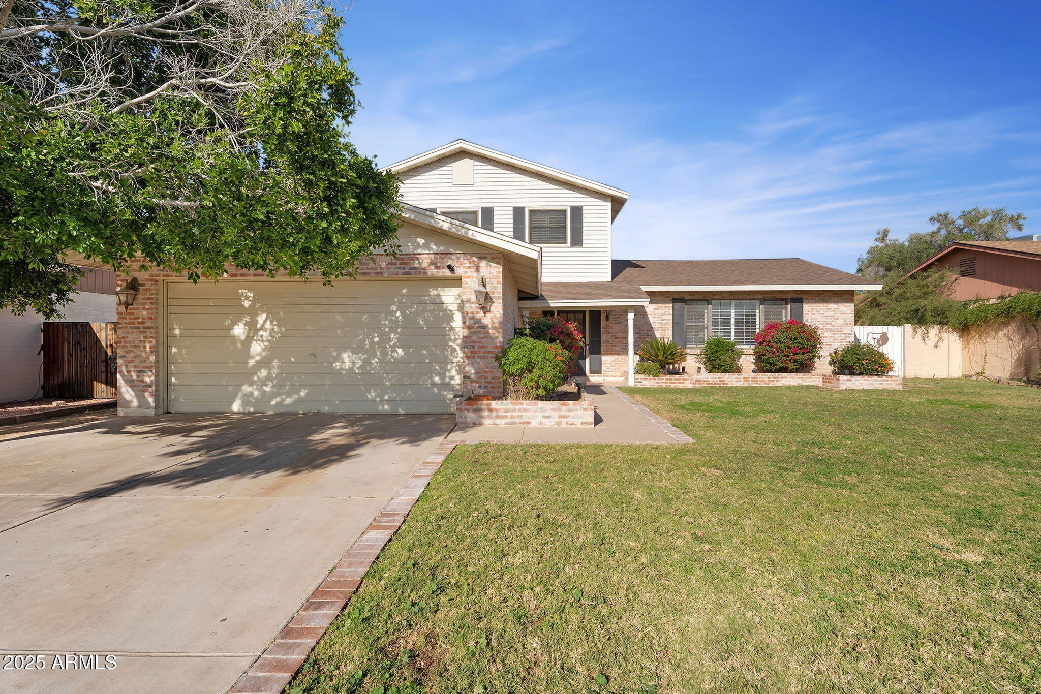 2542 W NOPAL Avenue – photo 1