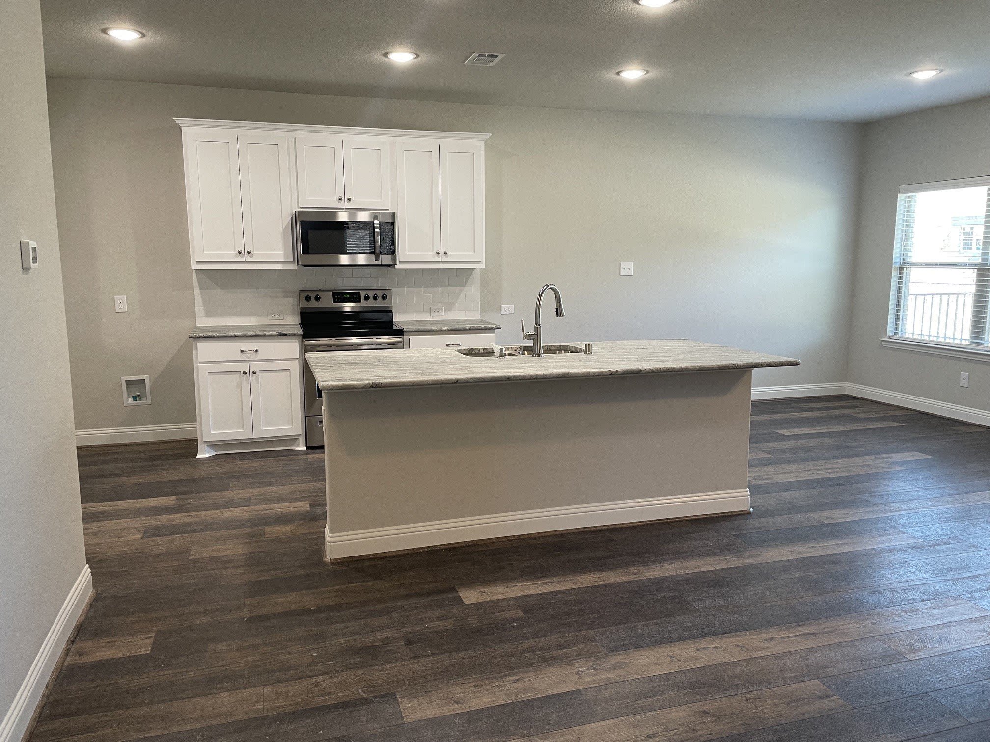 6810 Jade Drive – photo 4