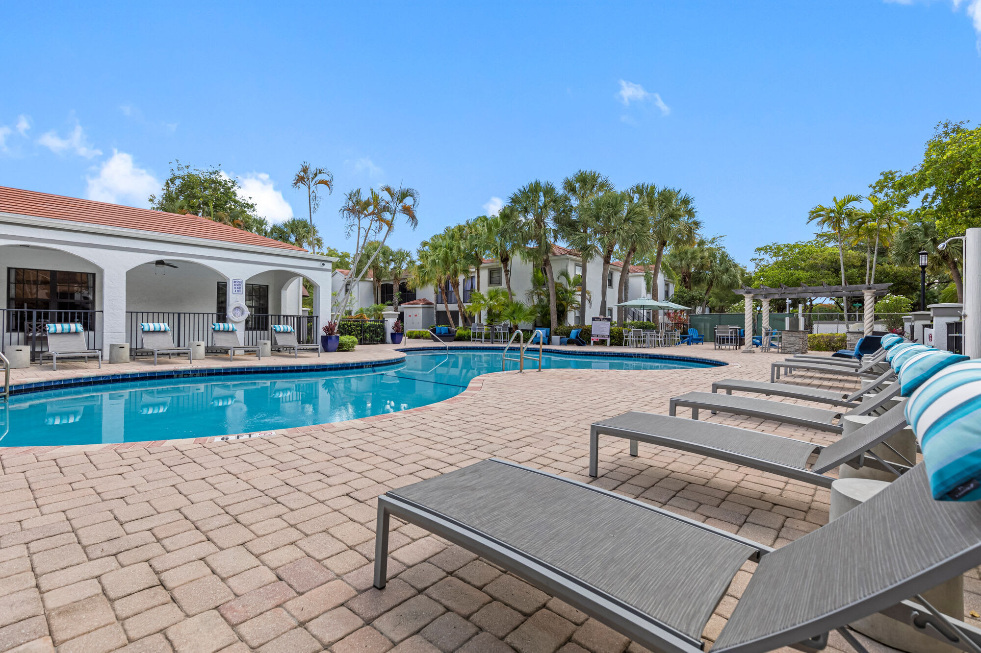 11190 Redhawk St – photo 4