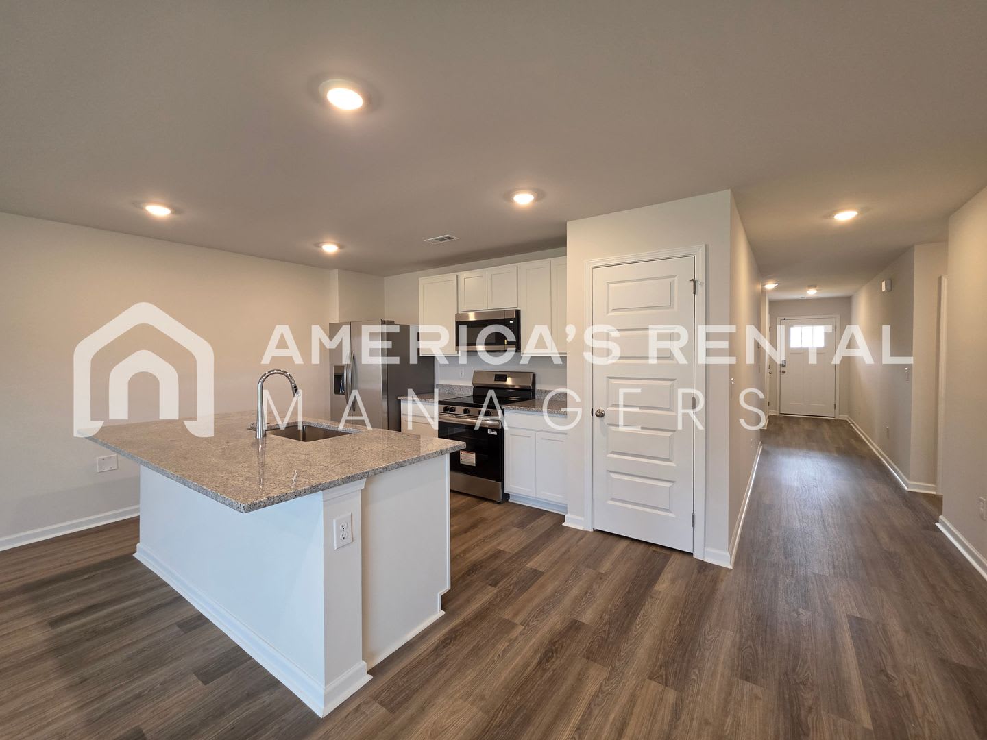 Move In Special New Construction Home For Rent Available Now Sign A 13 Month Lease By 8 31 2026 And Receive A Leasing Incentive Equal To One Month S Rent Applied As A Credit Over 10 Months – photo 5