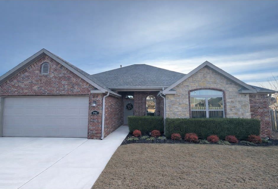 3703 SW Polestar Cove – photo 2