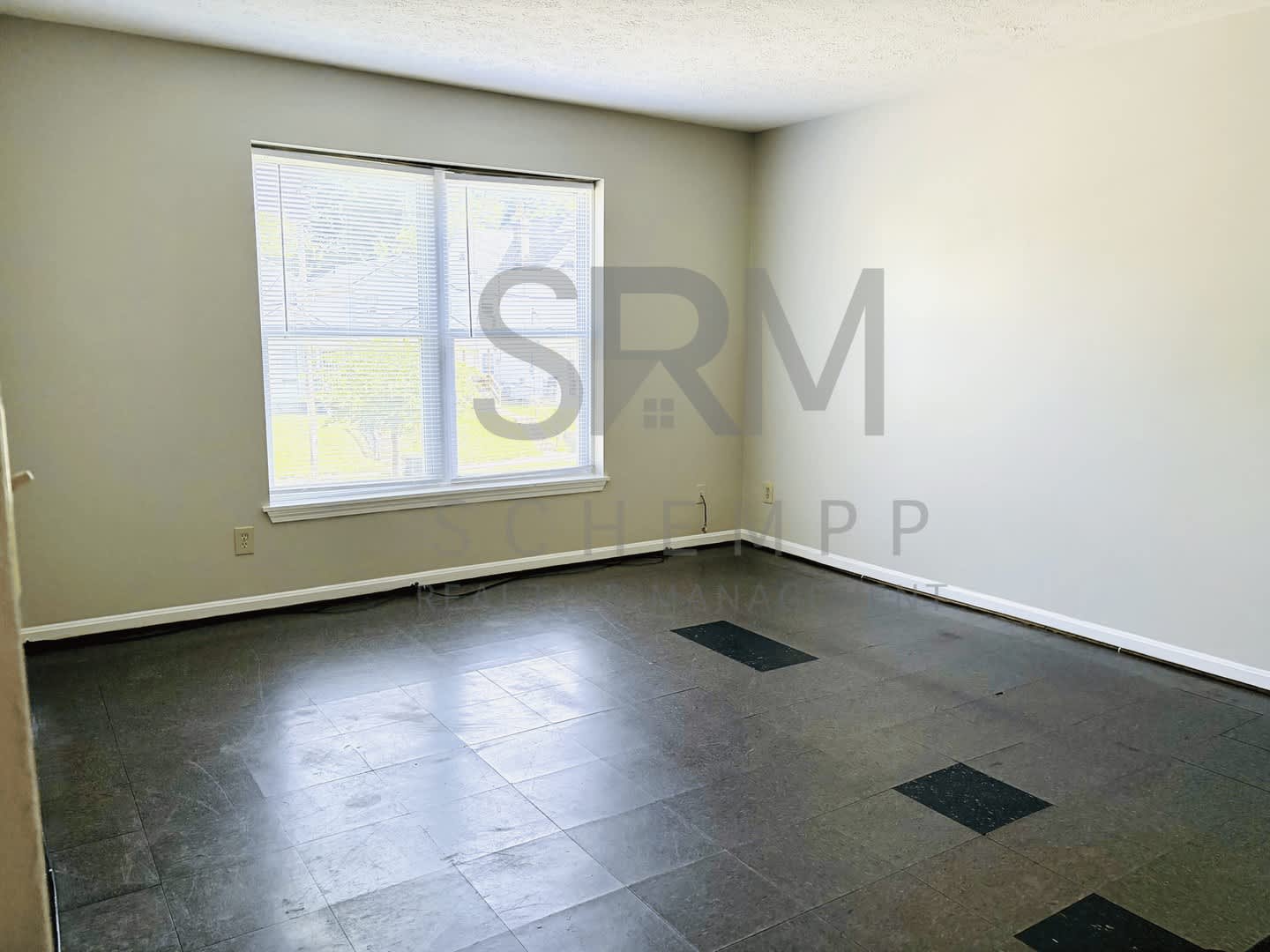 First floor one bedroom apartment in Portland- Section 8 accepted – photo 3