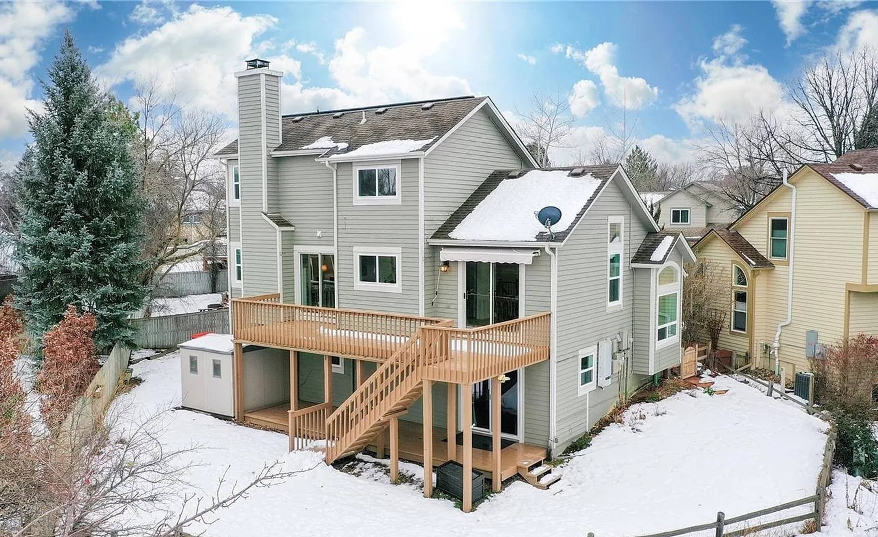 Stunning 5Bed 3 5Bath Modern Home On Spacious Lot In Quiet Boulder Cul De Sac – photo 3