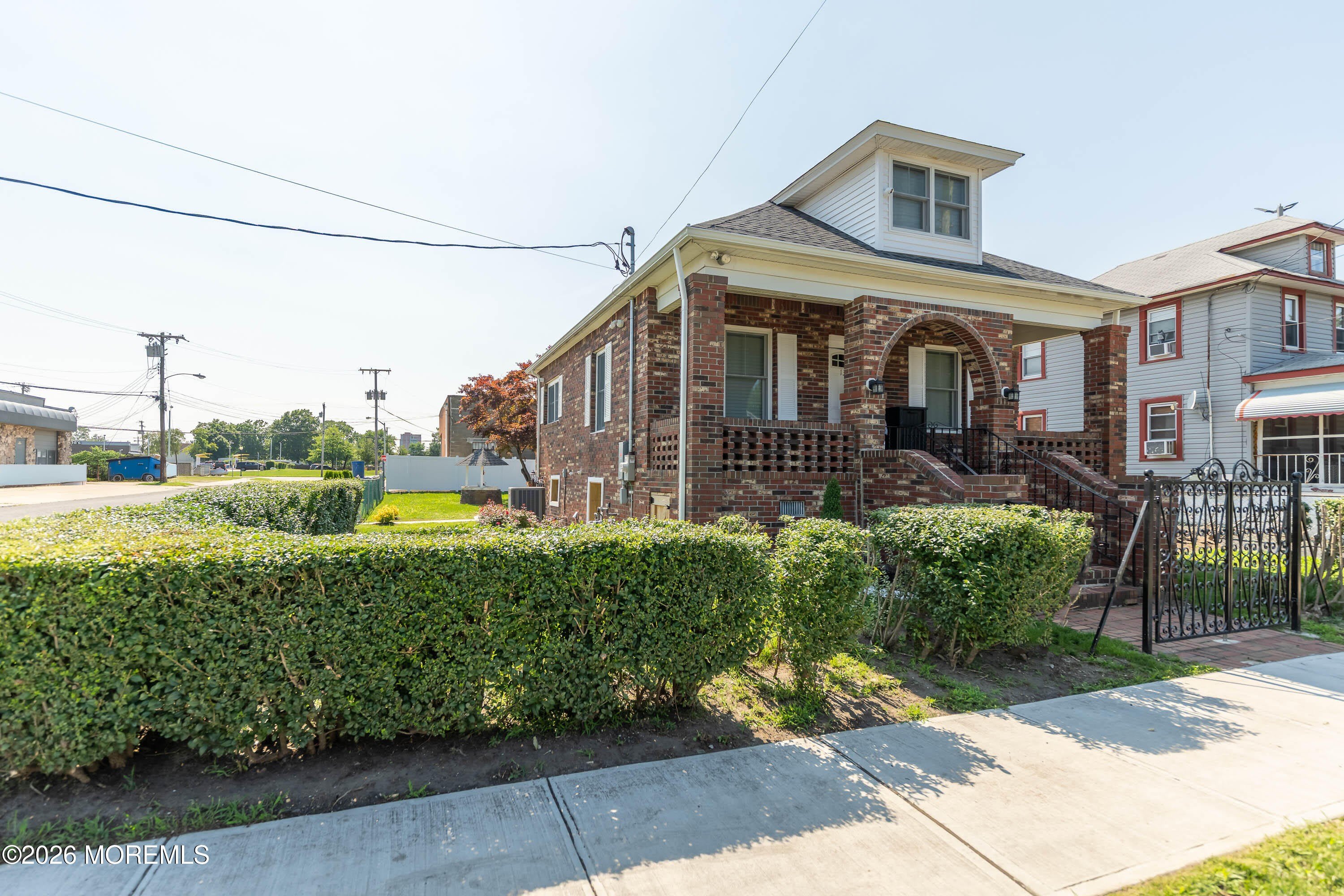 13 Fisher Avenue – photo 2