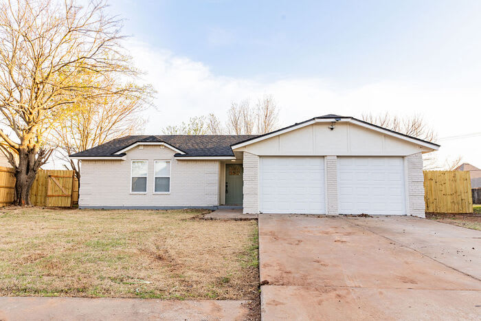600 Southeast 38th Street – photo 1