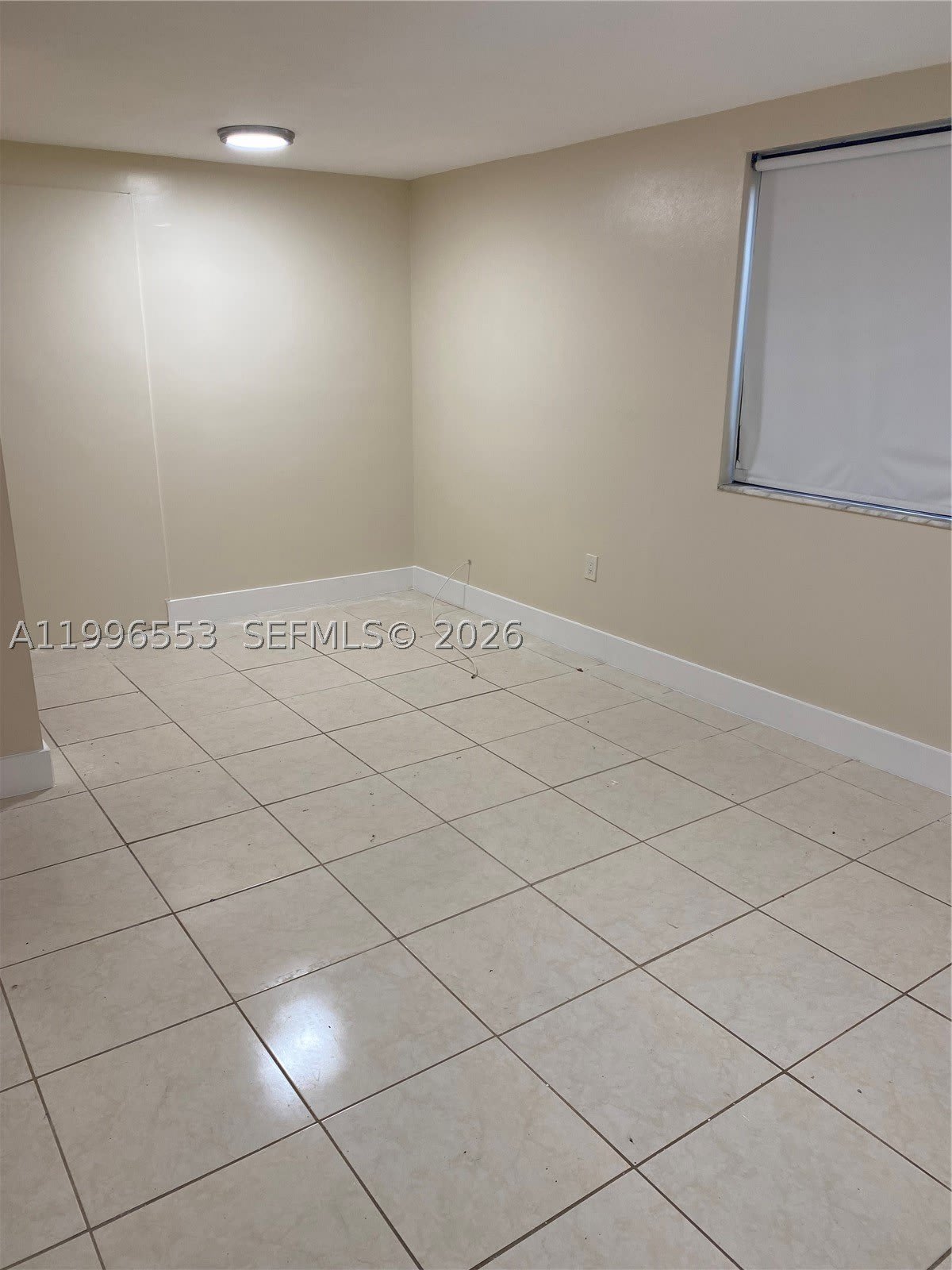 1051 SW 3rd St – photo 5