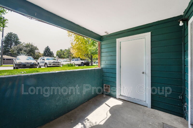 50 19th Ave – photo 3