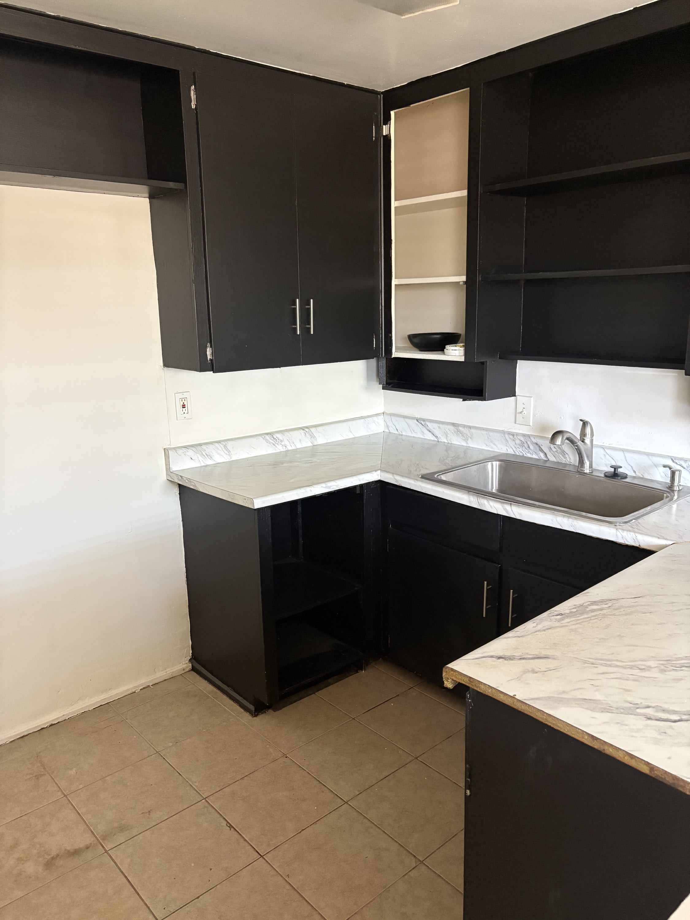 8815 North 28th Avenue – photo 5