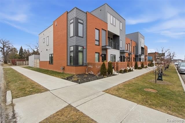 2744 Harrison Street – photo 3