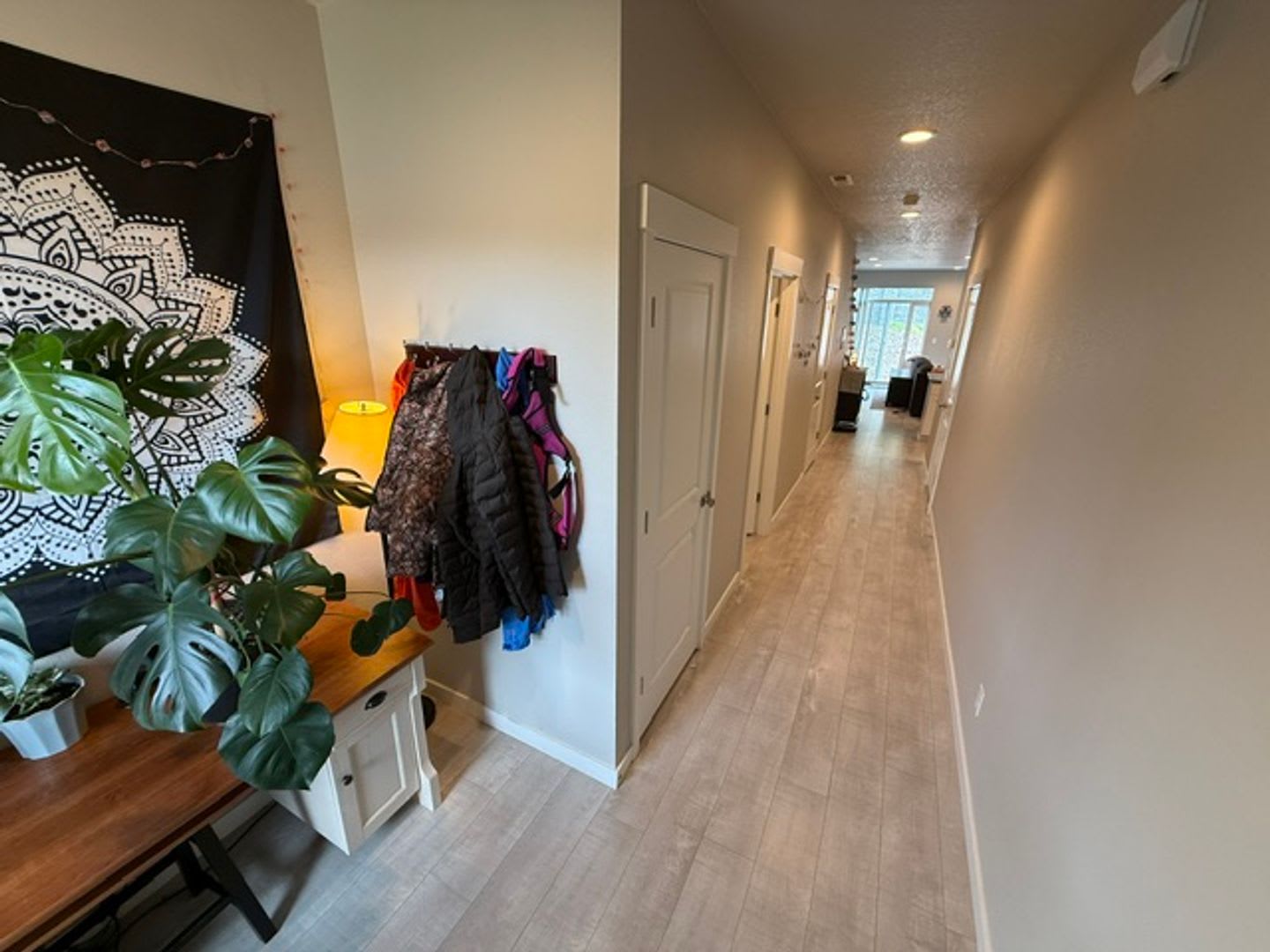 Air Conditioned 3 Bed 2.5 Bath – photo 3