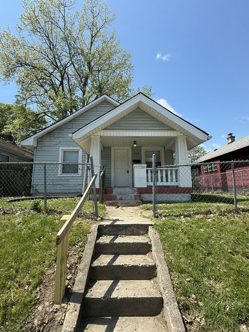 New Listing! 3BR/1BA home in North Brookside Park – photo 1