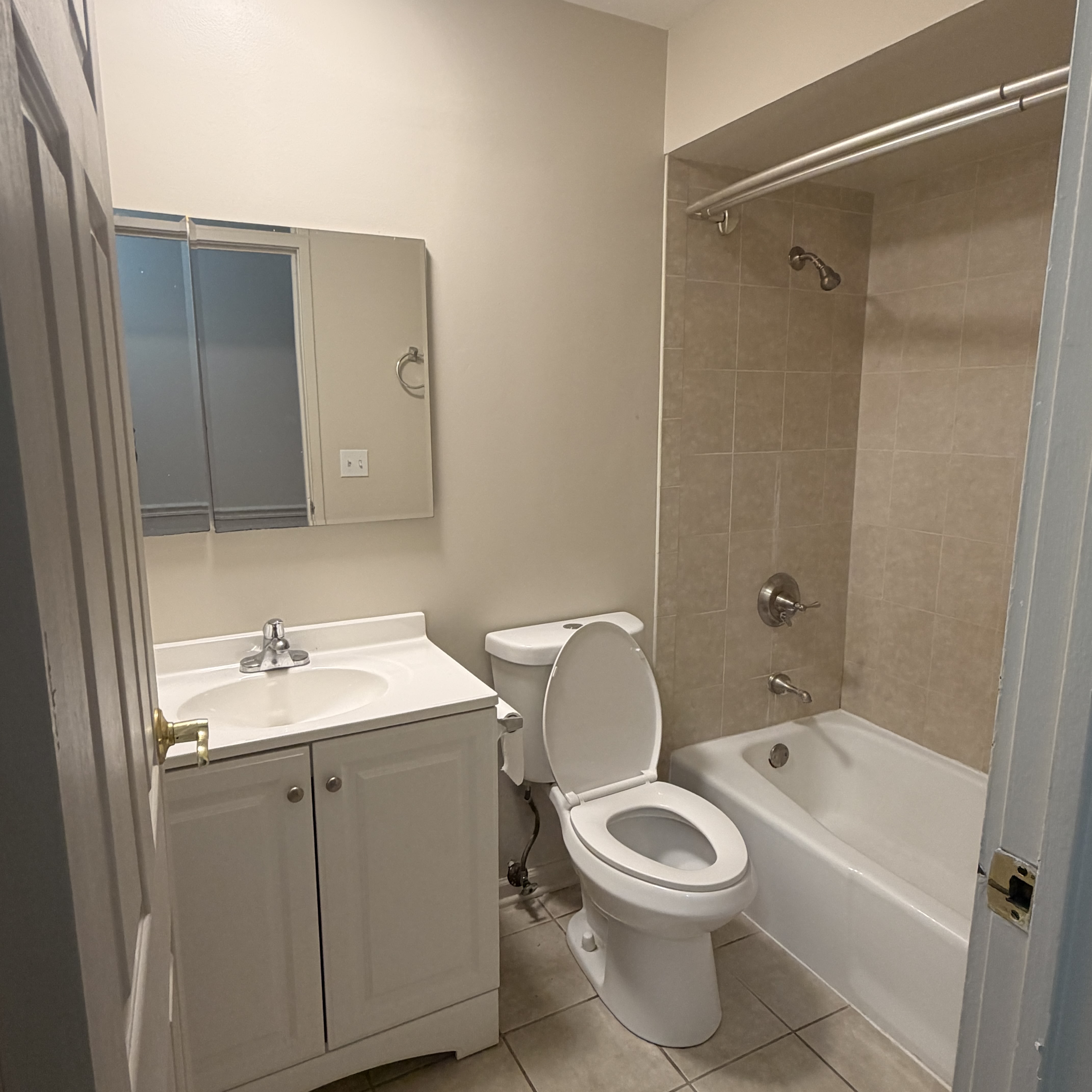 153 North Gregory Street – photo 5