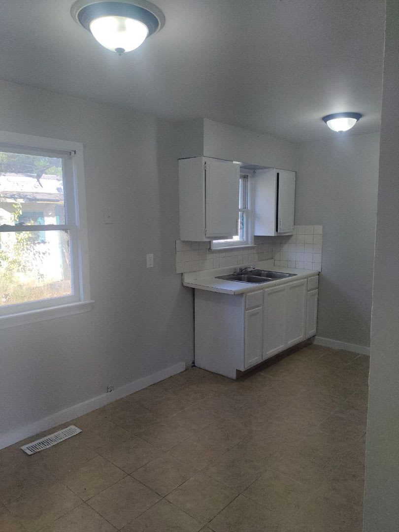 Charming Home Available Won T Last Long – photo 5
