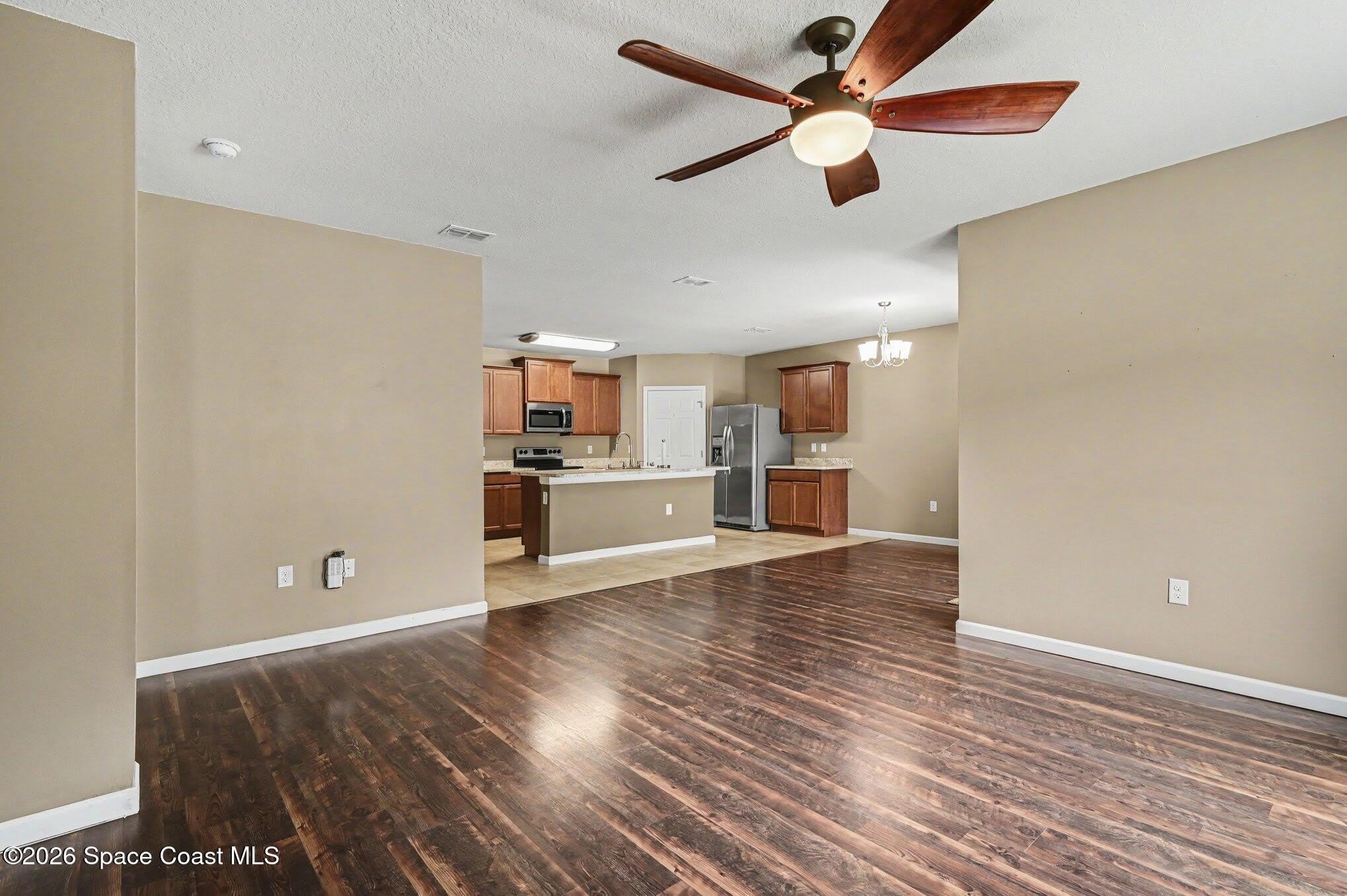2650 Falcon Lane – photo 4