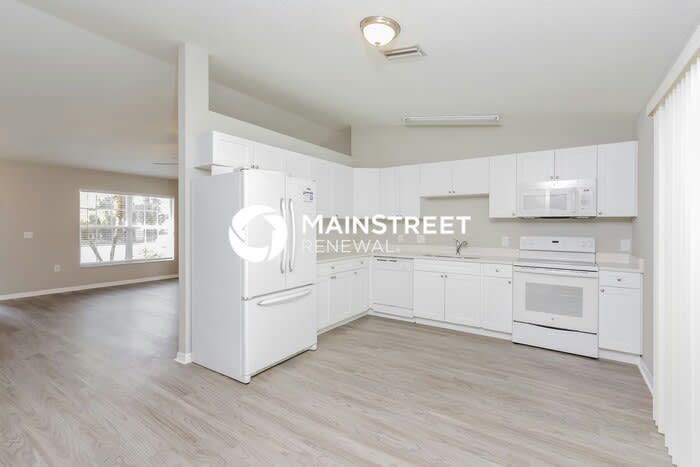 1762 South Chamberlain Boulevard – photo 4