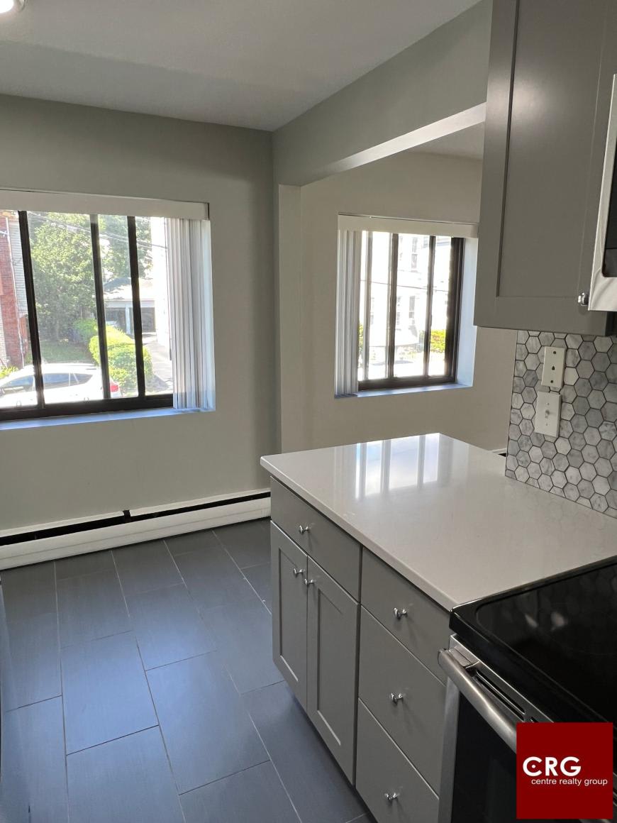15 Leicester St. – photo 4