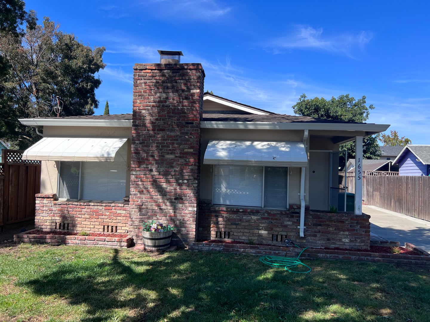 Coming Soon Excellent Santa Clara Location With Garage Office Bonus Room In Back Desirable Santa Clara University Neighborhood – photo 2