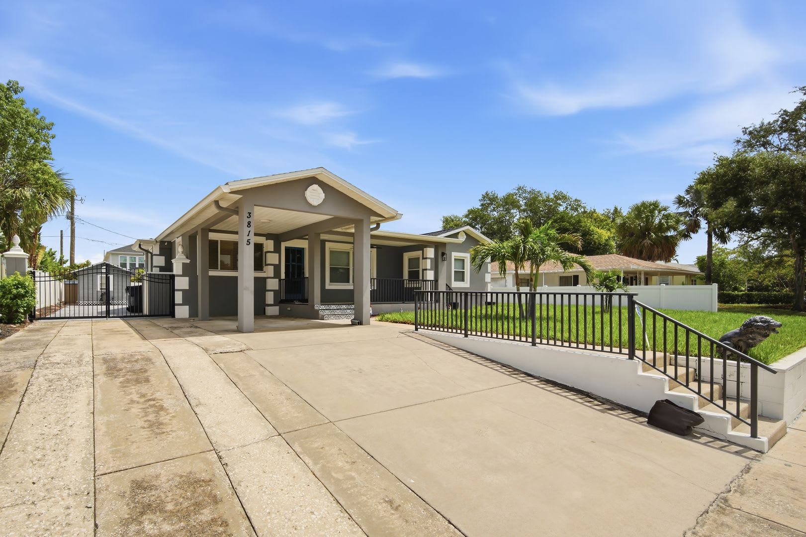 Beautiful S. Tampa 3BR/2BA remodeled home with covered parking in sought out school district. – photo 2