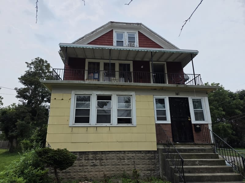 141 Leroy Avenue – photo 1