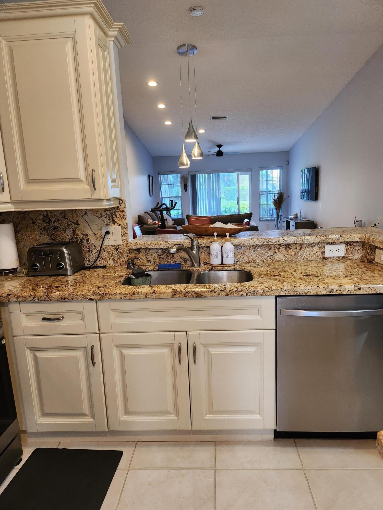 8951 Sunnywood Place – photo 5