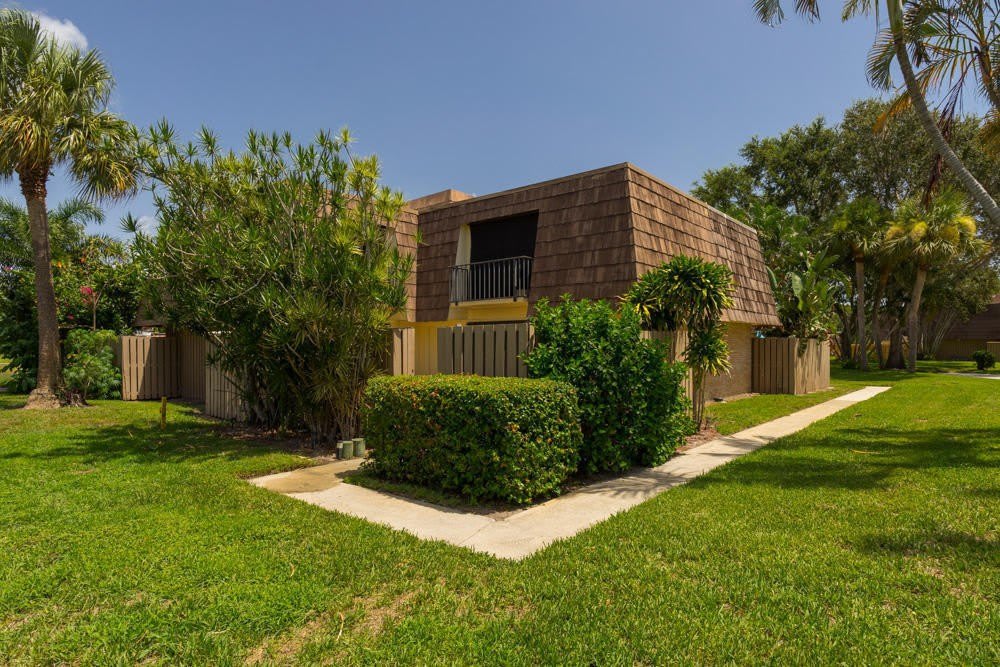 818 8th Court – photo 2
