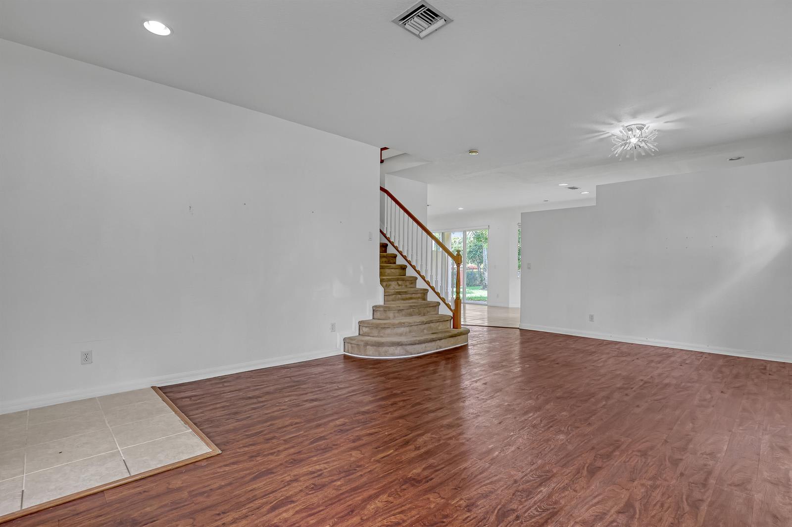 176 Bellezza Terrace – photo 2