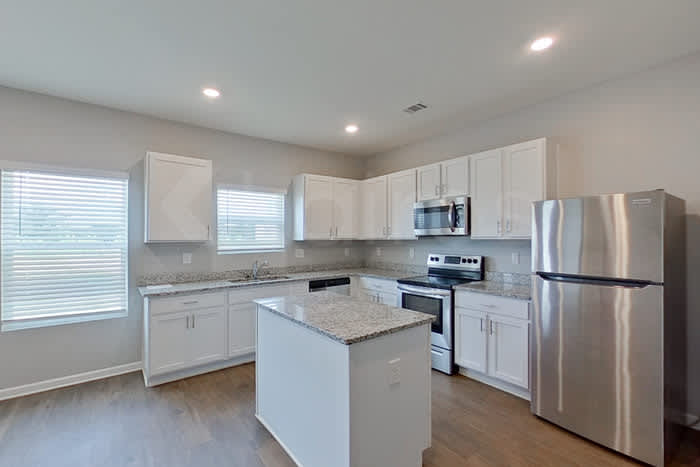 206 Long Island Drive – photo 4