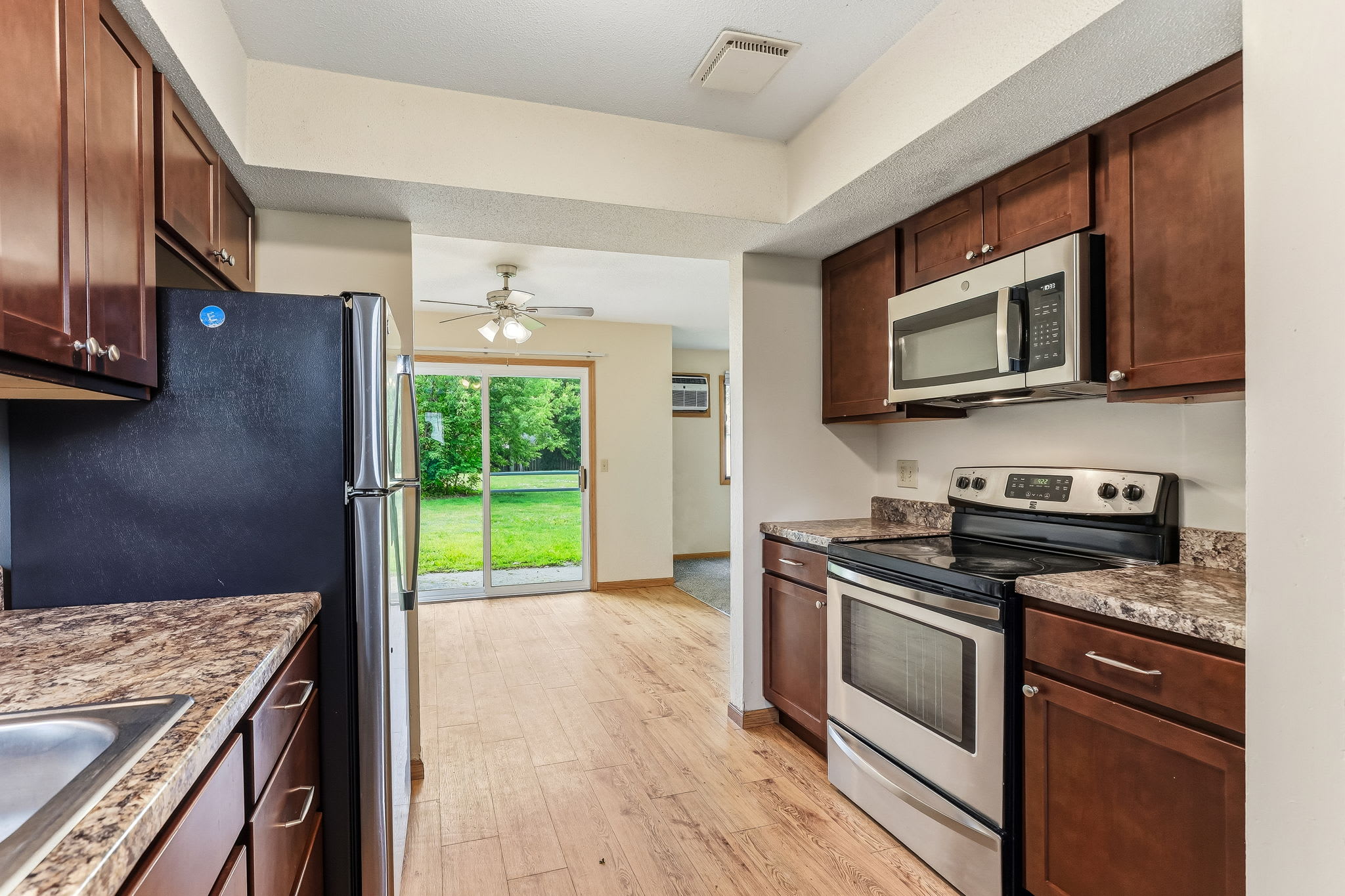 6849 Grimes Place North – photo 4