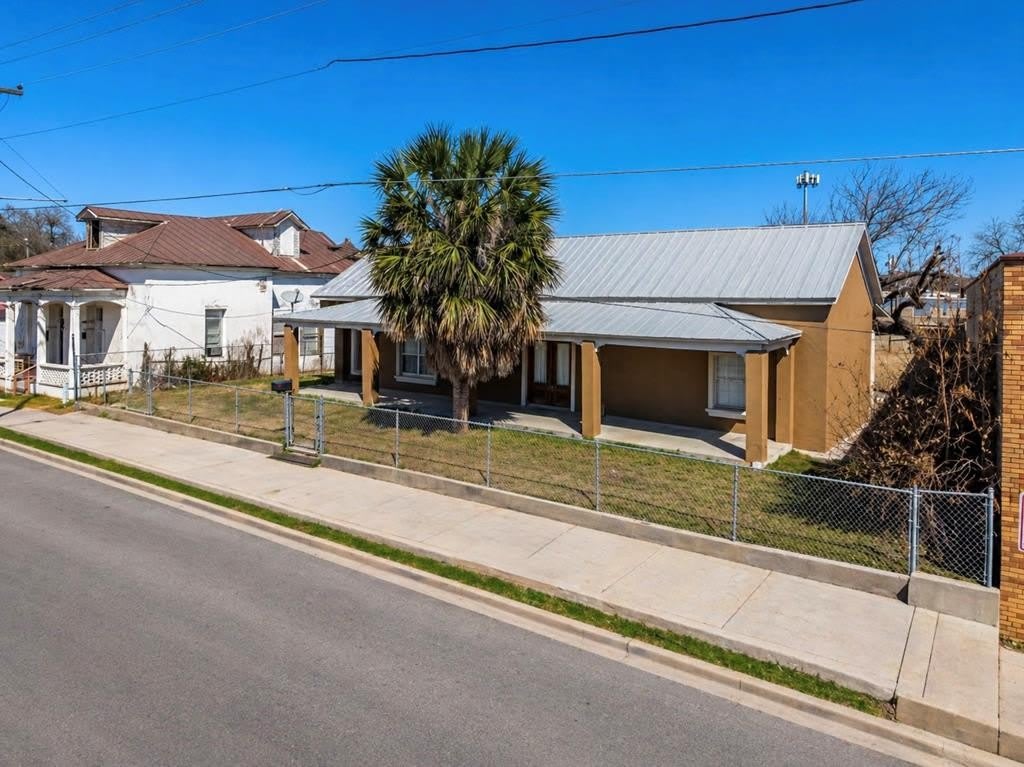 432 WASHINGTON ST – photo 2