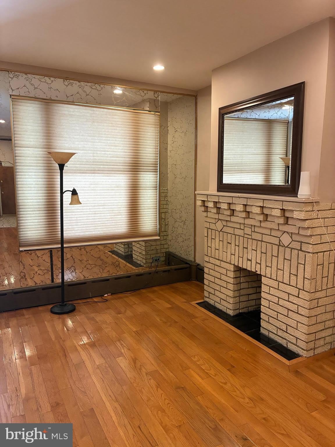 2218 S BEECHWOOD Street – photo 2