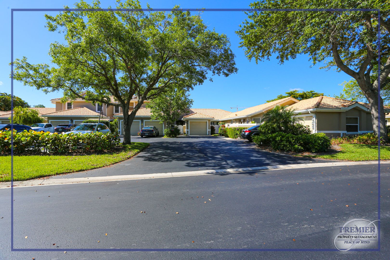 Serene Lake View Pet Friendly Great Location Short Drive To Multiple Public Beaches Emerald Bay 3 Beds 2Baths One Car Garage Unfurnished Annual Rental – photo 2