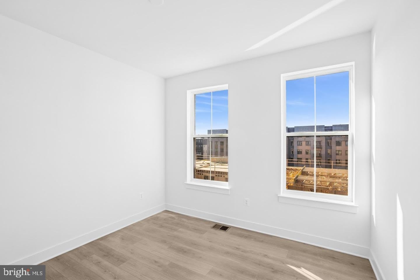 118 LOCKE Street – photo 3