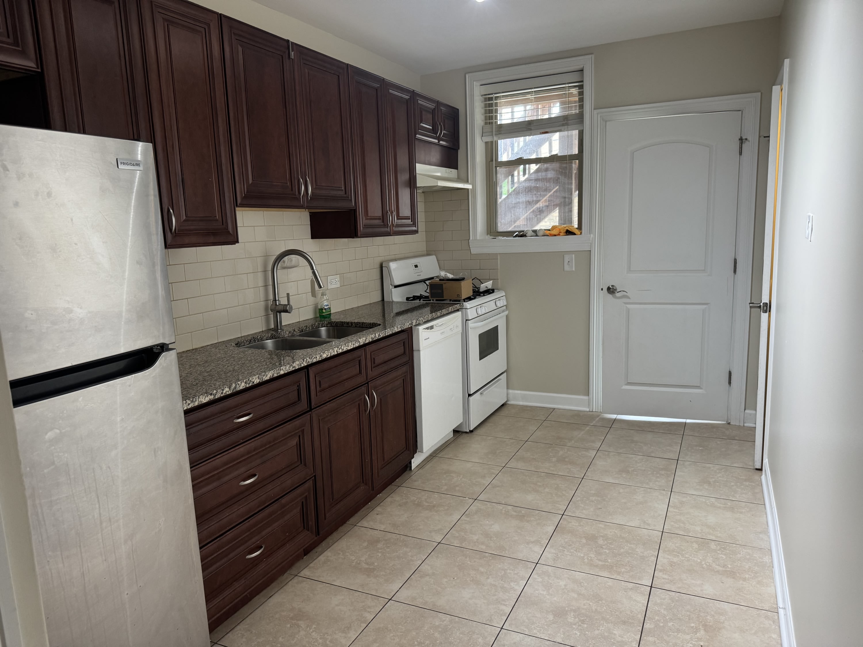 4950 North Christiana Avenue – photo 4